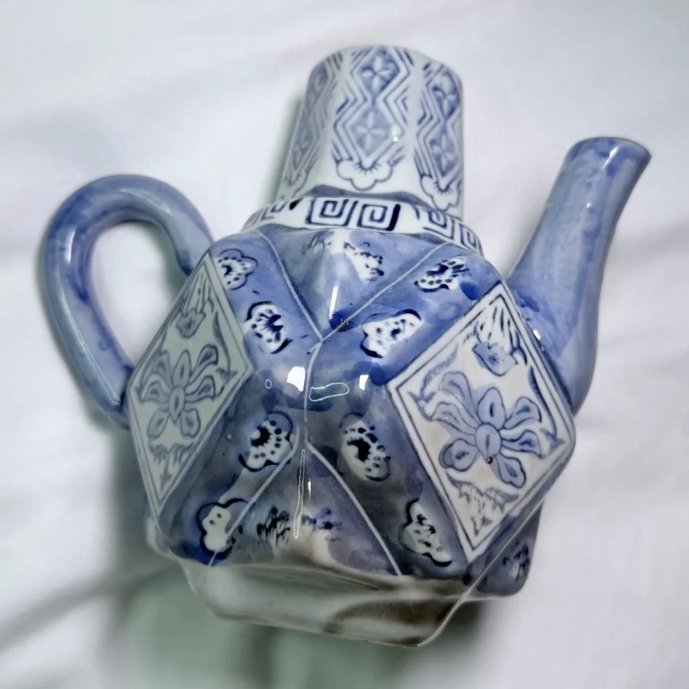 Vintage Porcelain Blue White Hexagon Chinese Teapot Chinoiserie Retro Home Decor